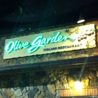Photo taken at Olive Garden by Dennis P. on 7/27/2012