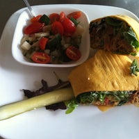 รูปภาพถ่ายที่ Gott Gourmet Café โดย Regina W. เมื่อ 9/13/2012