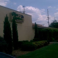 Photo taken at Olive Garden by lefty s. on 5/17/2012
