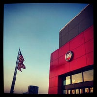 Foto tomada en Bergstrom FIAT of Milwaukee  por Brandon D. el 6/29/2012