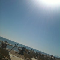 Foto tirada no(a) Playa del Sol - Bagni 108-109 por Rosita M. em 6/17/2012