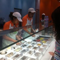Photo taken at Pinkberry by Sela Y. on 8/3/2012