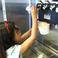 Photo taken at Razzle Dazzle Frozen Yogurt by Alejandra G. on 4/19/2012