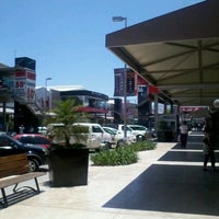 รูปภาพถ่ายที่ MULZA Outlet del Calzado โดย Roberto T. เมื่อ 5/22/2012