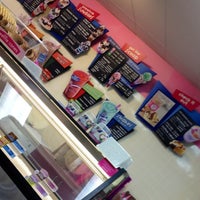 Photo taken at Baskin-Robbins by Giselle M. on 8/30/2012