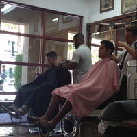 7/28/2012 tarihinde James P.ziyaretçi tarafından Logan Bros. Shaving Co.'de çekilen fotoğraf
