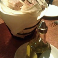 Снимок сделан в Piattini Wine Cafe пользователем Erin S. 5/23/2012