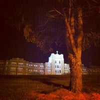 Foto tirada no(a) Mount Saint Mary College por Joe C. em 9/8/2012