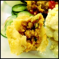 รูปภาพถ่ายที่ Cachoeira Tropical โดย Senhorita K. เมื่อ 8/9/2012