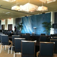 Photo prise au Ballrooms @ Treasure Bay (Conference rooms / events) par Scott W. le8/4/2012