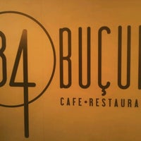 รูปภาพถ่ายที่ 34Buçuk Cafe โดย Ali Cenk G. เมื่อ 7/10/2012