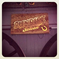 Снимок сделан в Sunrise Saloon and Casino пользователем Beau G. 8/22/2012
