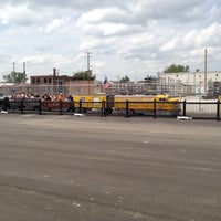 รูปภาพถ่ายที่ Union Pacific&amp;#39;s Home Plate โดย Aaron D. เมื่อ 6/17/2012