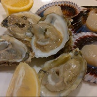 Photo taken at Vegas Seafood Buffet by Neo Q. on 8/18/2012