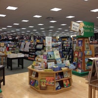 Barnes Noble 2000 E Rio Salado Pkwy 1032