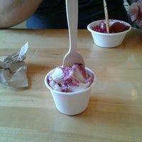 Photo taken at Jeni&#39;s Splendid Ice Creams by Angela C. on 8/6/2012