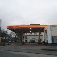 Photo taken at Shell by David on 3/13/2012