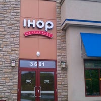 Photo taken at IHOP by Liza T. on 5/23/2012