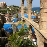 รูปภาพถ่ายที่ Holiday World Resort Costa del Sol โดย Pedro H. เมื่อ 4/2/2012