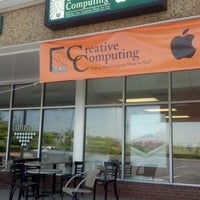 Foto tirada no(a) Creative Computing por Shamil R. em 5/13/2012