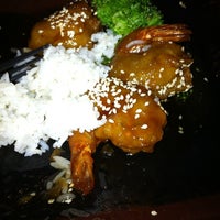 Photo taken at Hu-Dat Oriental Restaurant by Lynda P. on 2/16/2012