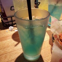 Photo taken at Applebee&amp;#39;s Grill + Bar by Slim™ on 7/7/2012