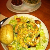 Foto tomada en Olney Grille Restaurant  por Samantha E. el 3/7/2012