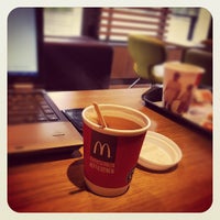 รูปภาพถ่ายที่ McDonald&#39;s โดย Dave D. เมื่อ 6/4/2012