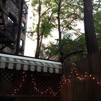รูปภาพถ่ายที่ Home Restaurant โดย Erica C. เมื่อ 6/14/2012