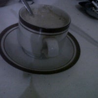 Foto diambil di Coffee Tiam oleh Trie P. pada 3/1/2012