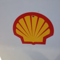 3/6/2012 tarihinde Sarah T.ziyaretçi tarafından Shell'de çekilen fotoğraf