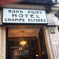 Photo taken at Rue de Ponthieu by Eduardo B. on 9/4/2012