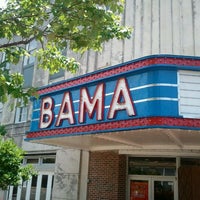 รูปภาพถ่ายที่ Bama Theatre โดย Beverly C. เมื่อ 5/26/2012