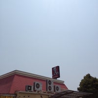 Photo taken at KFC by かねこ た. on 5/6/2012