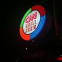 Foto tirada no(a) CNN Grill @ SXSW (Max&amp;#39;s Wine Dive) por Taylor D. em 3/13/2012