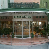 Foto tomada en Hotel Benikaktus  por Jens V. el 8/25/2012