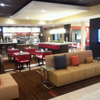 Photo taken at Courtyard by Marriott Houston Hobby Airport by Darryl on 7/28/2012