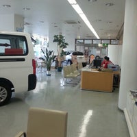 Photo taken at 日産東京 稲城店 by はっちゃん™ on 9/1/2012