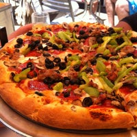 Снимок сделан в Kianti&amp;#39;s Pizza &amp;amp; Pasta Bar пользователем Galvin S. 6/3/2012