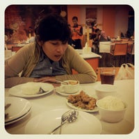 Photo taken at D&amp;#39;Cost Seafood by Ari O. on 4/11/2012