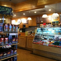 3/18/2012 tarihinde Renee R.ziyaretçi tarafından The Coffee Bean &amp;amp; Tea Leaf'de çekilen fotoğraf