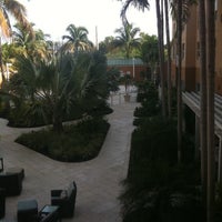7/26/2012 tarihinde Sibele T.ziyaretçi tarafından Courtyard by Marriott Miami Aventura Mall'de çekilen fotoğraf