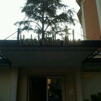 Снимок сделан в Hotel delle Muse пользователем Gavriel L. 6/27/2012
