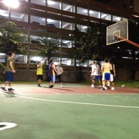 Photo taken at Blk 719 Tampines Street 72 Basketball Court by Quek JC Y. on 3/14/2012