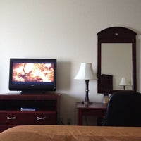 5/22/2012 tarihinde Van S.ziyaretçi tarafından Best Western Palace Inn &amp;amp; Suites'de çekilen fotoğraf