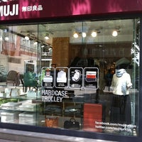 Photo taken at Muji by Gulbin T. on 5/29/2012