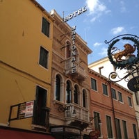 Photo taken at Nazionale Hotel Venice by hirohiro2000x on 7/14/2012