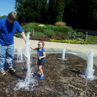 8/5/2012 tarihinde Joslyn G.ziyaretçi tarafından Klehm Arboretum &amp;amp; Botanic Garden'de çekilen fotoğraf