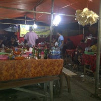 Photo taken at Potre Koneng Seafood by Sofyan N. on 6/3/2012
