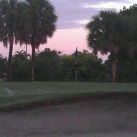 รูปภาพถ่ายที่ Palmetto Golf Course โดย Dedrick B. เมื่อ 7/18/2012